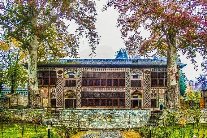 Shamakhi-Gabala-Sheki Group Tour (2 Days / 1 Night) - Sheki after dark gives you room to breathe