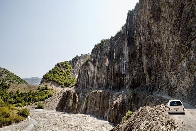 Shamakhi & Lahij Tour - The mountain road to Lahij