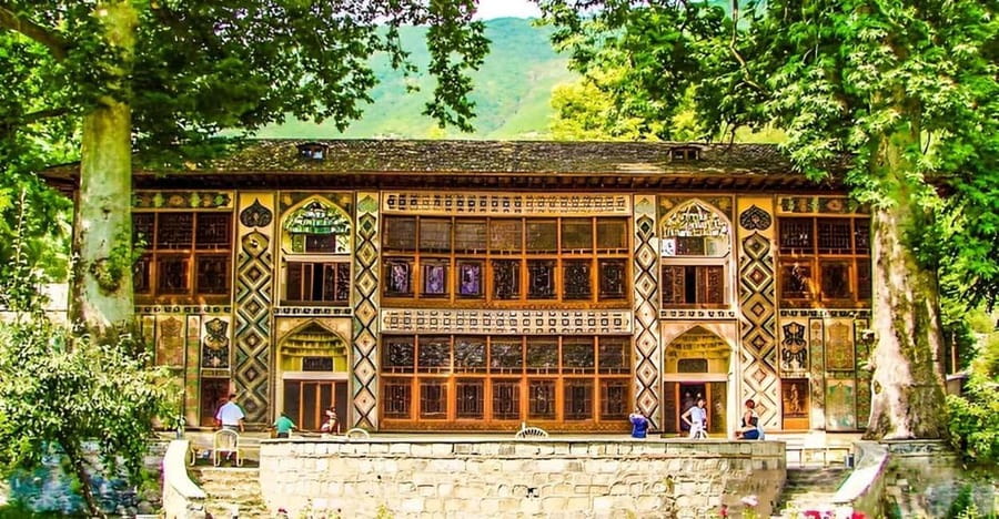 Sheki group Tour from Baku with guide - Family time at Khanland Entertainment Center